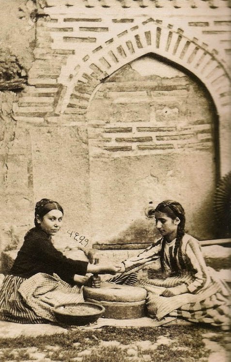 Unique photos taken by the first professional Georgian photographer in the 19-th century geotv.ge